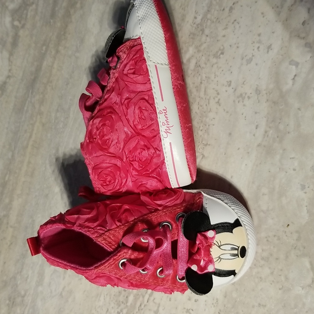 Disney Minnie mouse pink soft sole shoes 9-12m